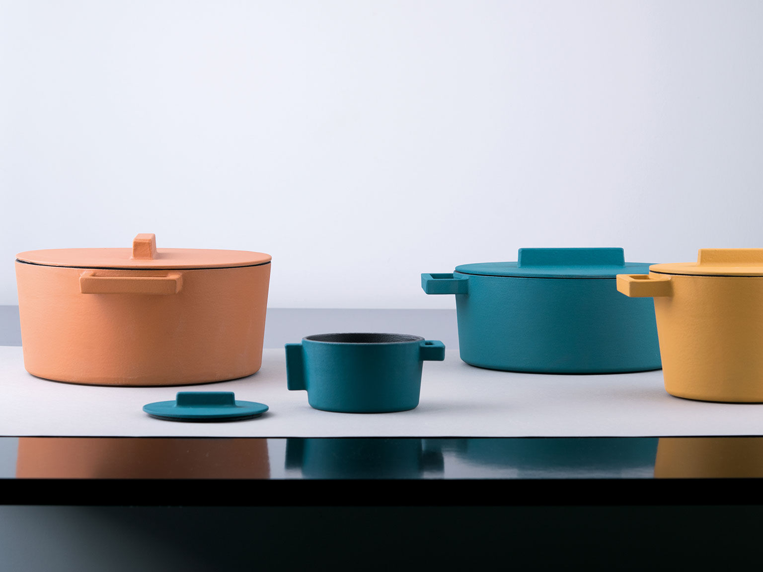 Oven to table top cookware