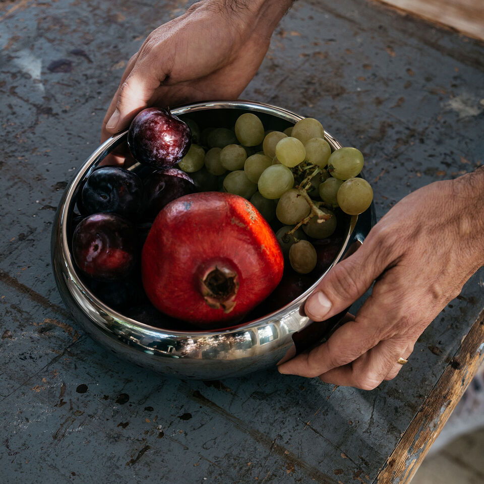Sphera tray in stainless steel