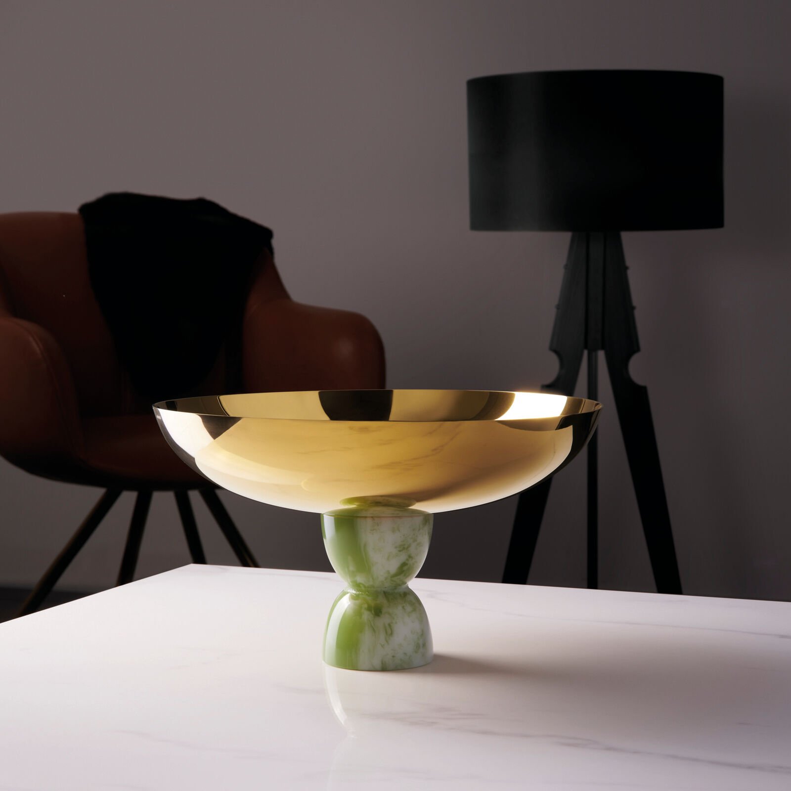 Bowl with foot  image number null