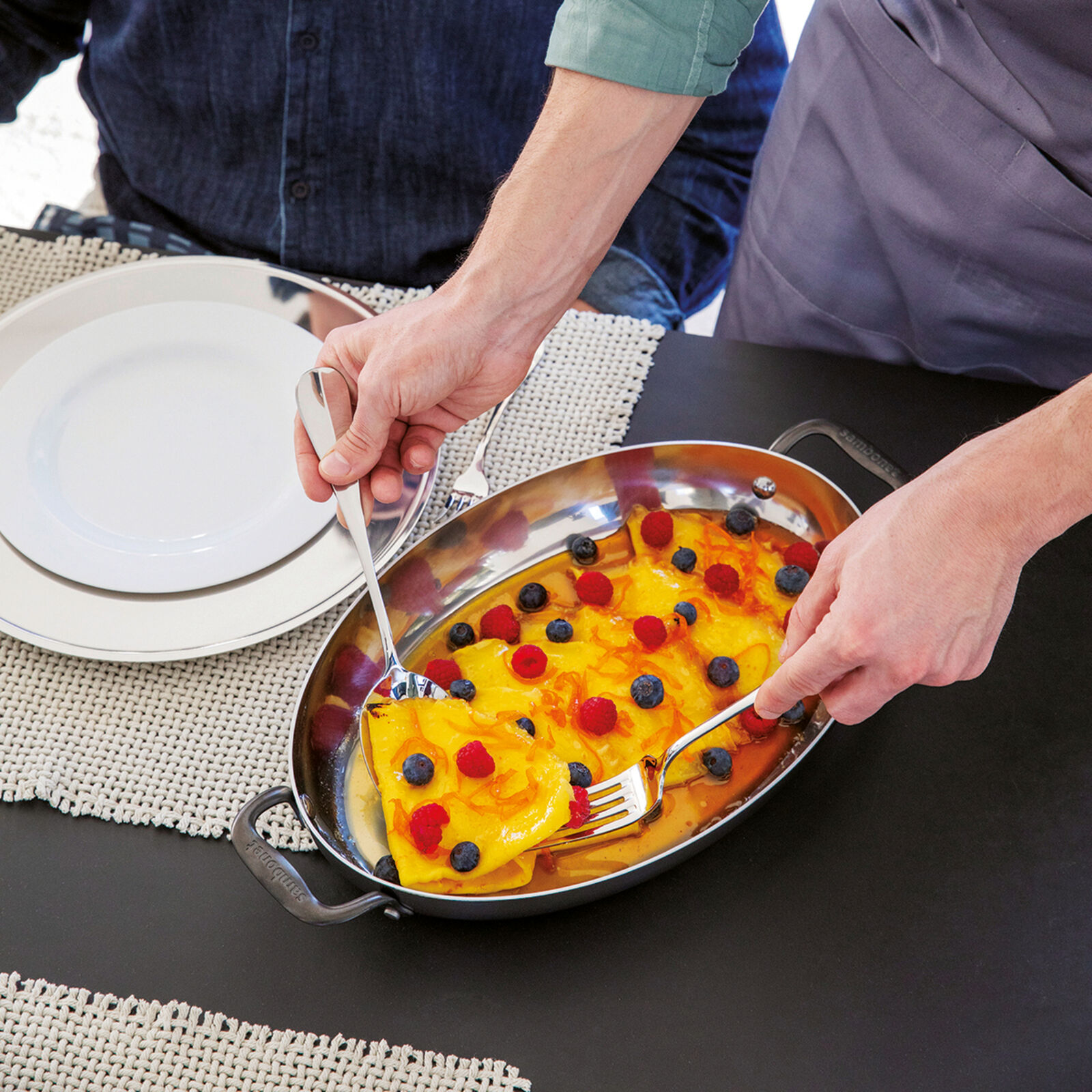 Casserole pot  image number null