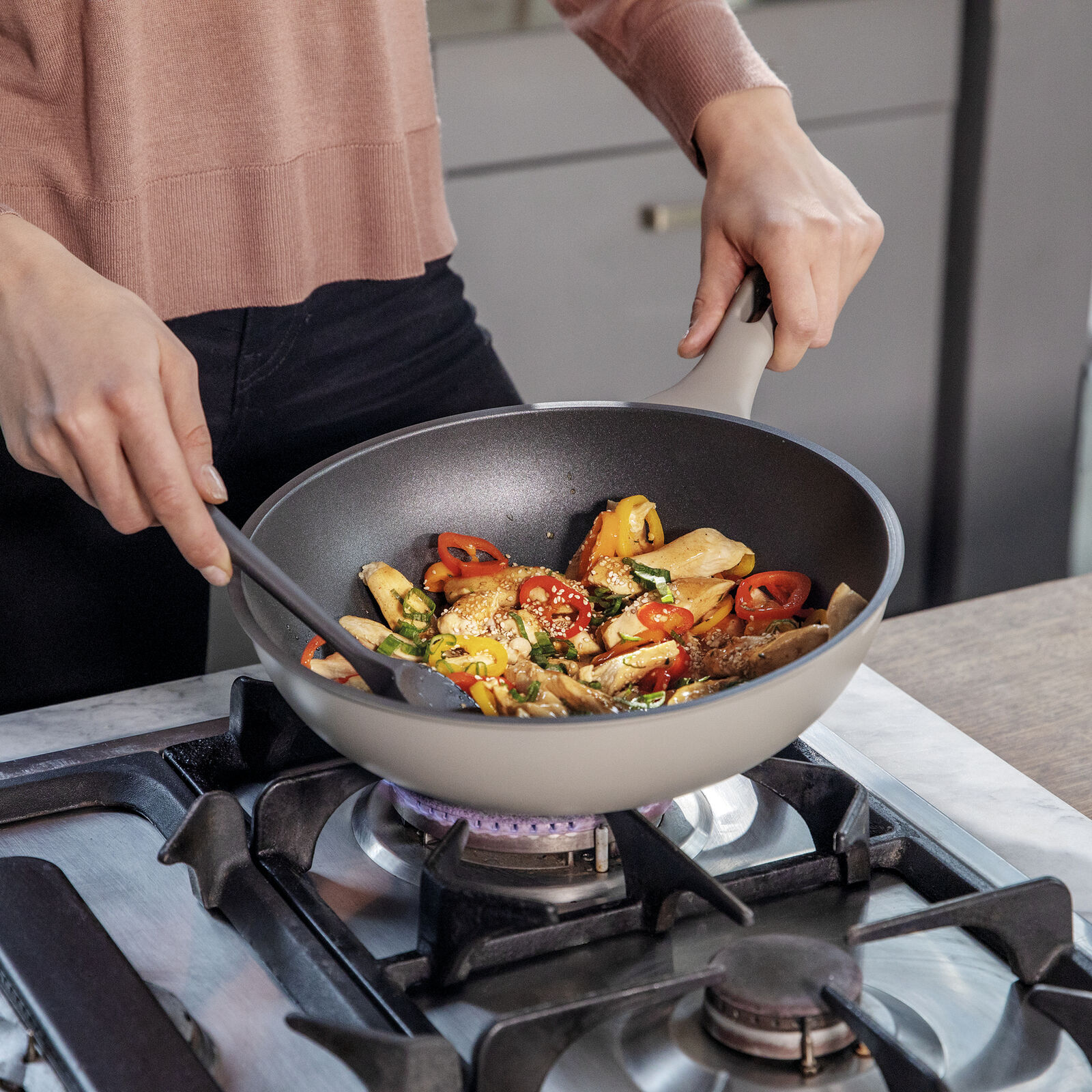 Wok  image number null