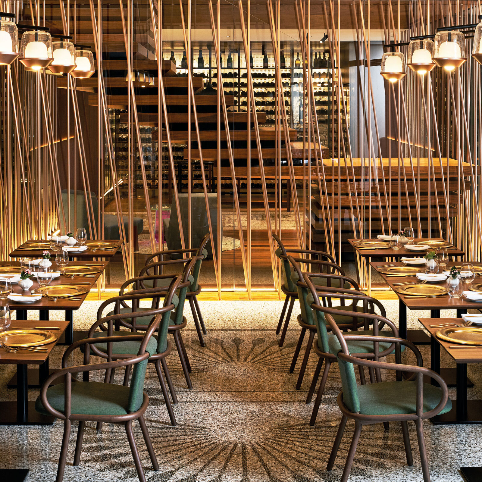 Showplate  image number null