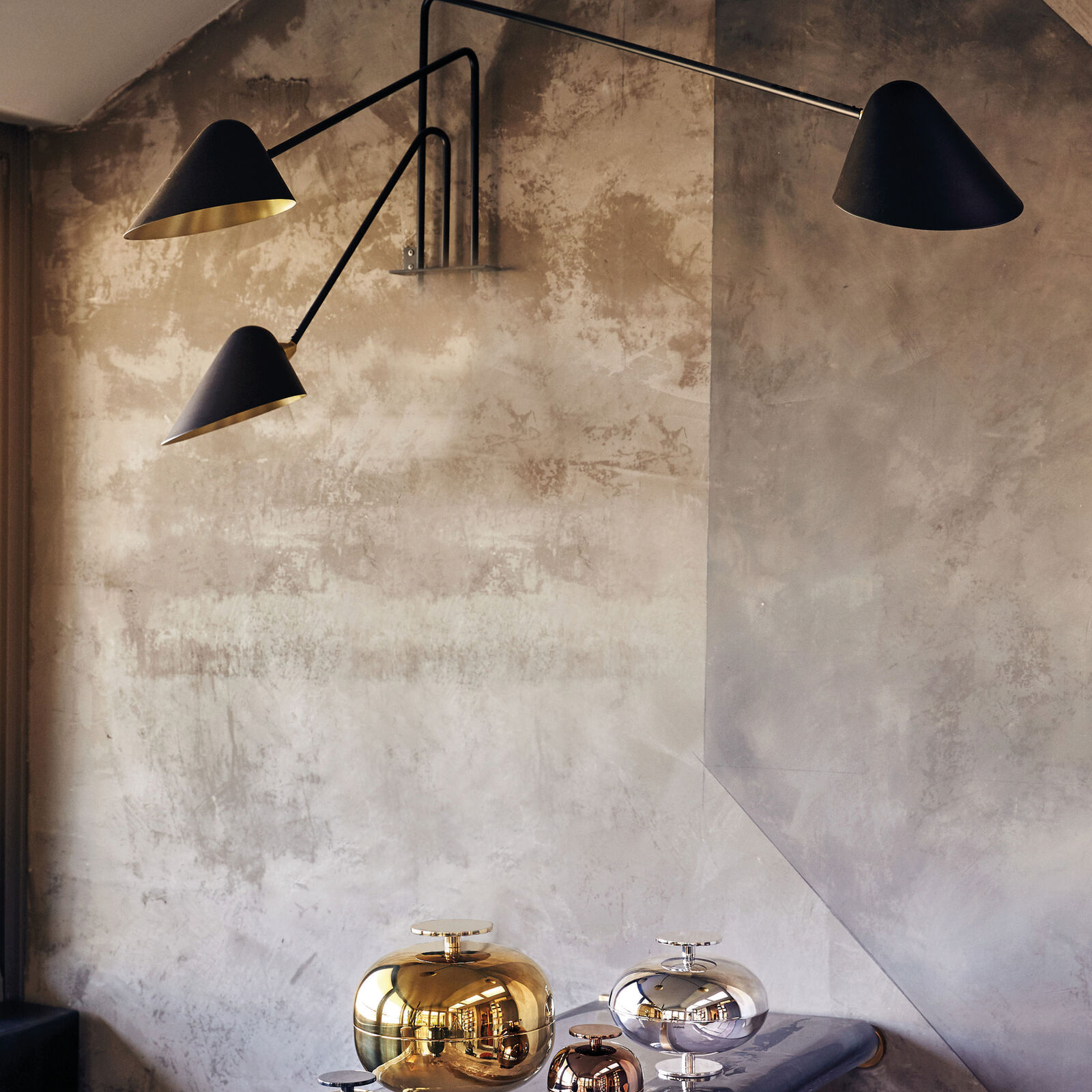 Centerpiece  image number null