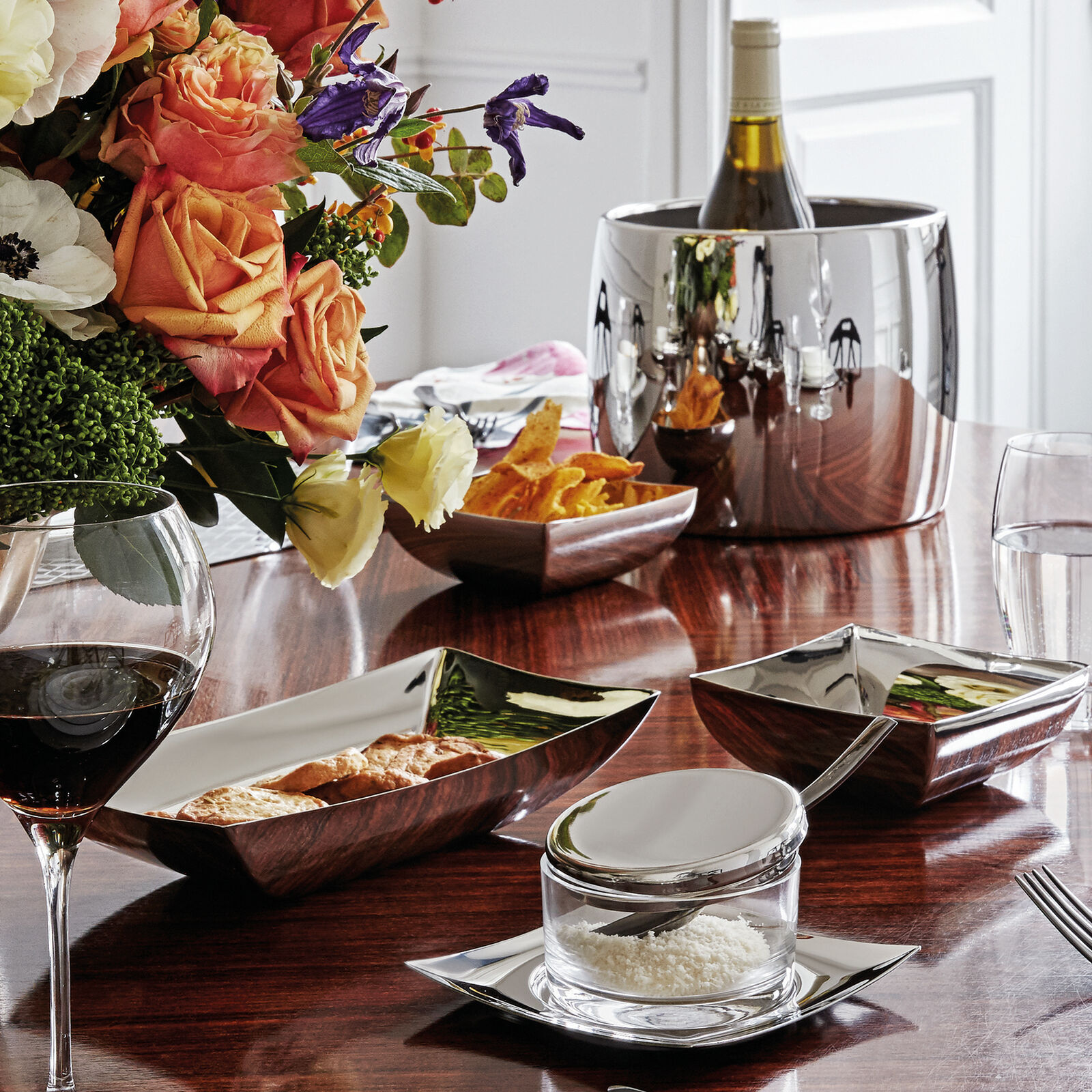 Bread basket  image number null