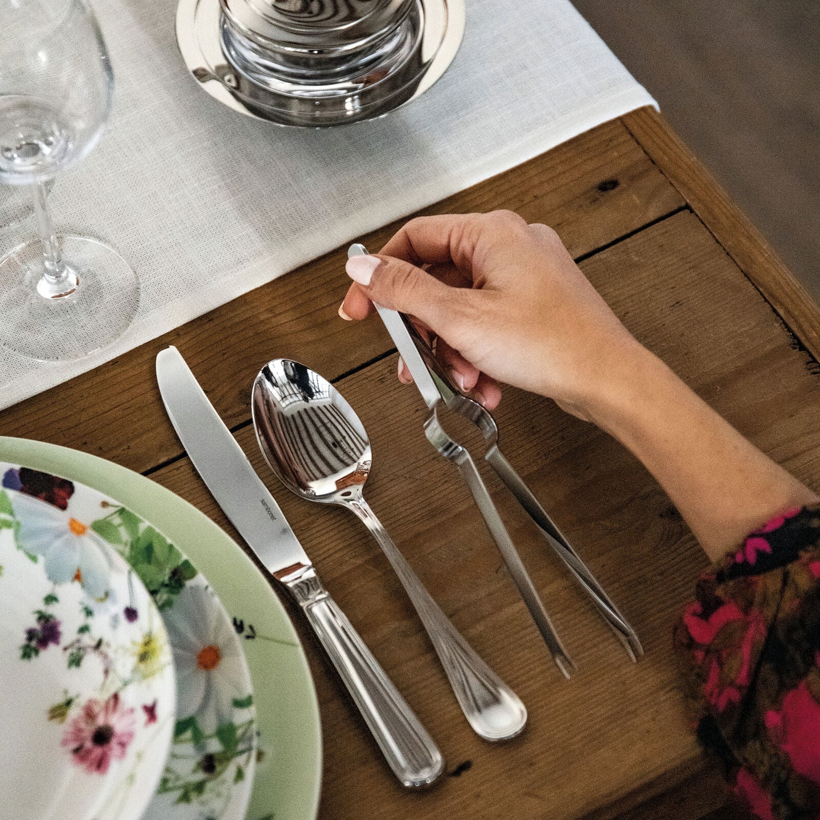 Table plier  / The Extra Cutlery image number null