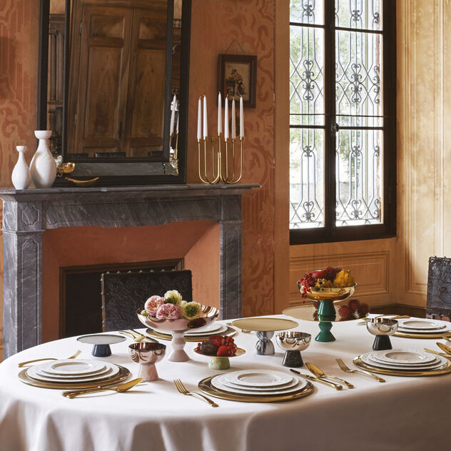 Stand  image number 2