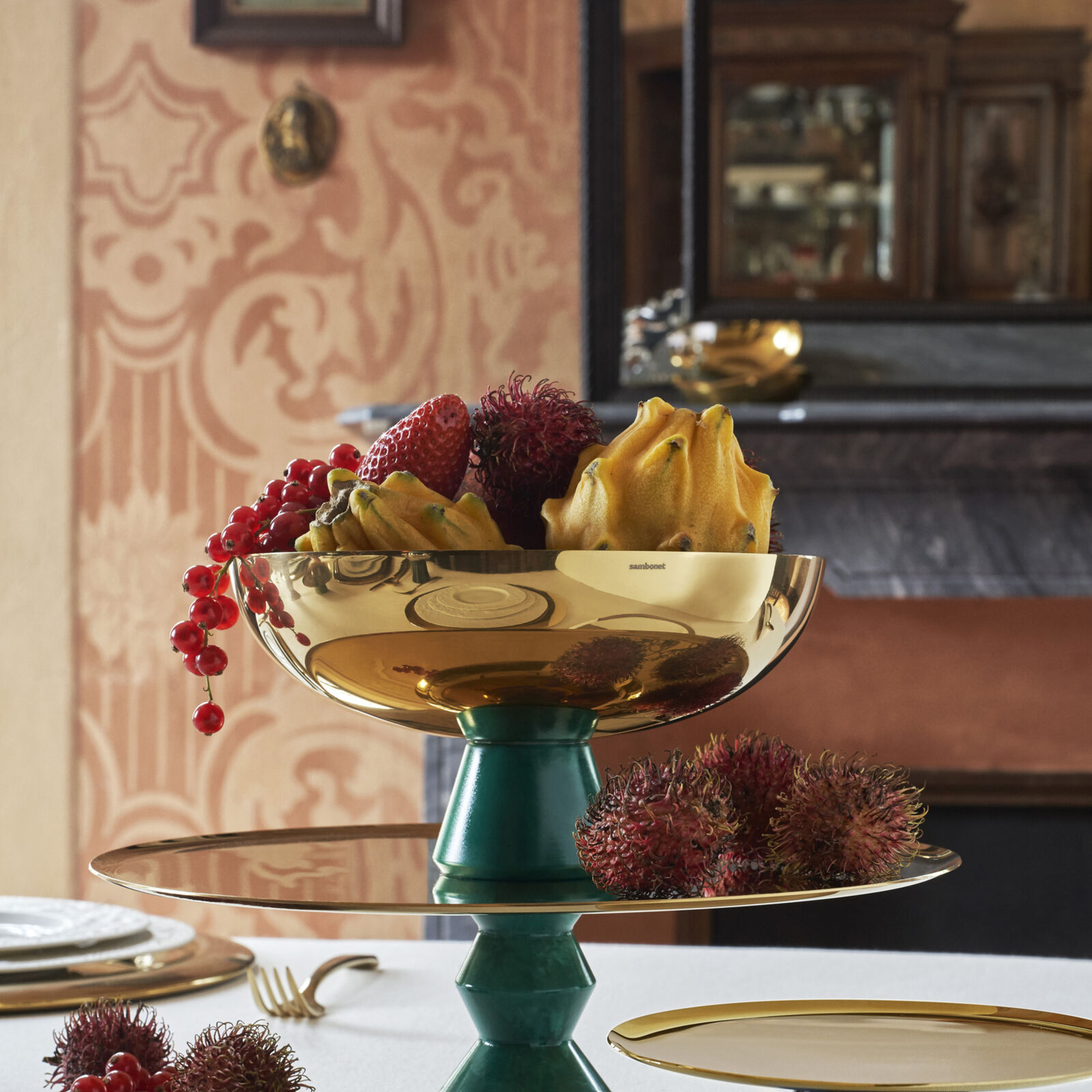 Bowl with foot  image number null