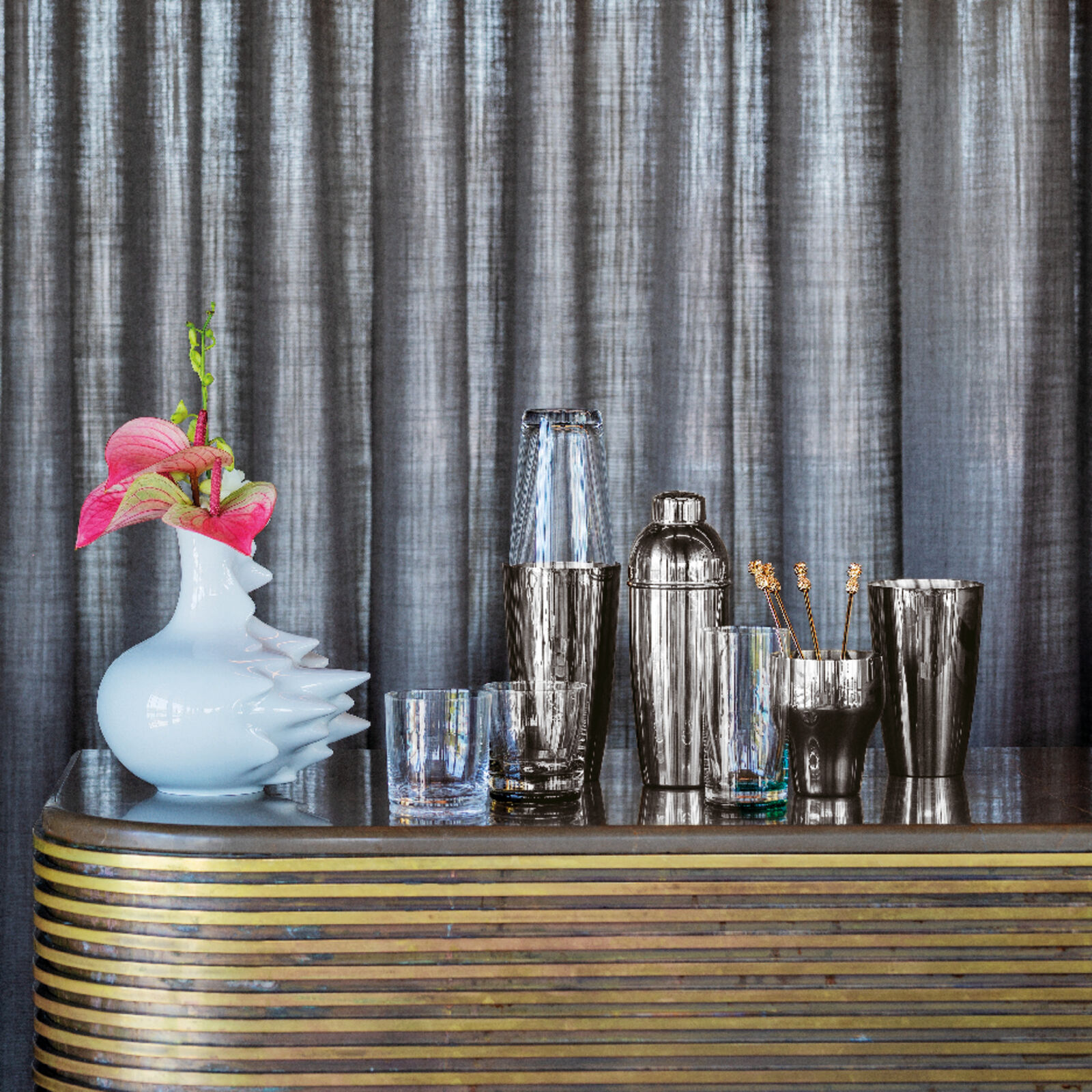 Shaker  image number null