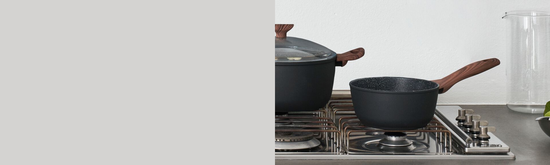 Non-stick saucepan